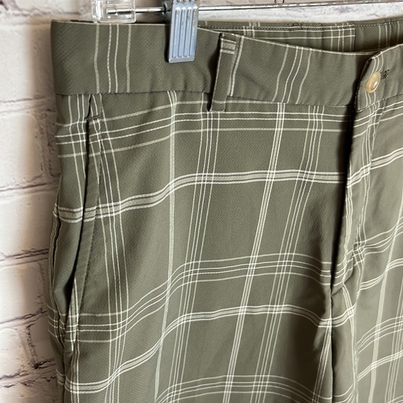 Slazenger Plaid Mens Golf Shorts - Picture 2 of 11